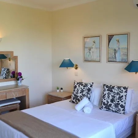Marachique Duplex דירה אלבור